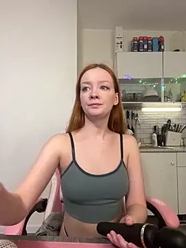 Snapshot of Sun__shiine chatting on April 2026 02:47:02 PM Sun shiine online show from April 2026 02:47:02 PM