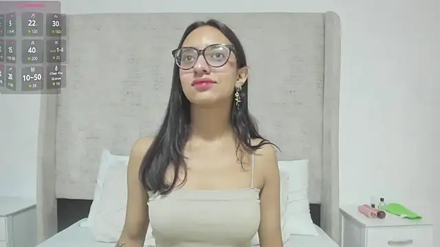 Charlotte Benette online show from May 2026 12:24:01 PM