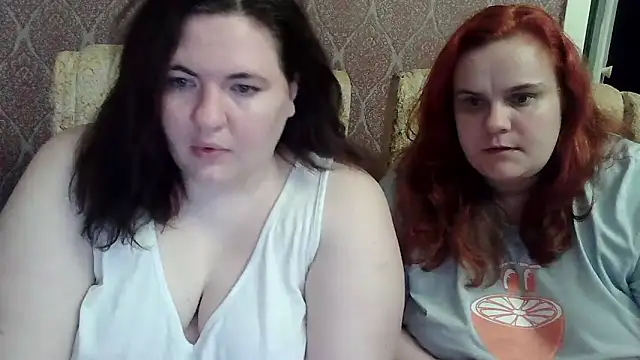 AmirahLaveyQx online show from April 2026 05:43:02 PM