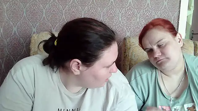 AmirahLaveyQx online show from April 2026 12:57:01 PM