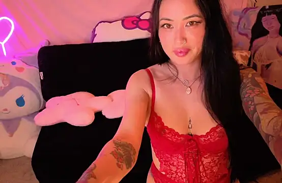 iamivyluv online show from April 2026 03:45:02 AM