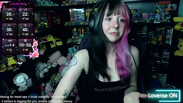 Snapshot of CutieTracer chatting on June 2026 09:16:02 PM CutieTracer online show from June 2026 09:16:02 PM