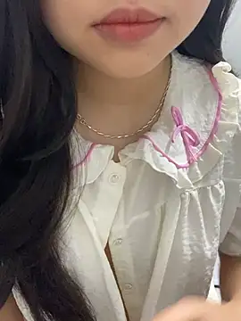Rosecute11 online show from April 2026 08:28:02 PM