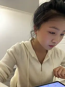 Snapshot of Shanshan_1267 chatting on May 2026 12:10:01 PM Shanshan 1267 online show from May 2026 12:10:01 PM