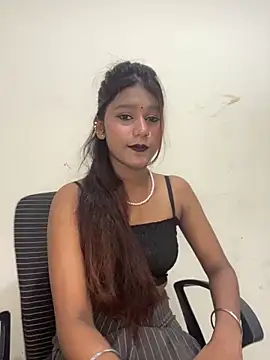Cutiepie- online show from April 2026 04:52:01 PM