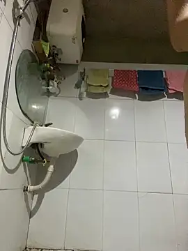 Elisa-a online show from April 2026 02:28:01 PM