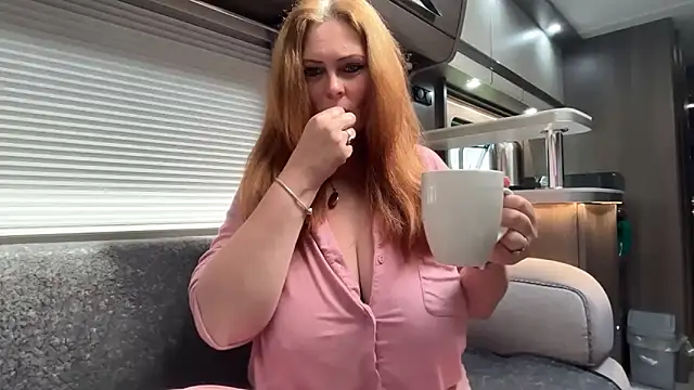 Snapshot of BustySwingingSlut chatting on May 2026 09:06:02 AM BustySwingingSlut online show from May 2026 09:06:02 AM