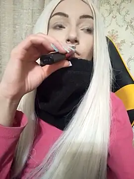 LaDaini online show from March 2026 05:57:02 PM