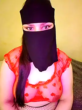 Queen Lola online show from April 2026 03:32:01 PM