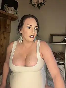 Snapshot of taylorsunshine chatting on June 2026 01:32:01 AM taylorsunshine online show from June 2026 01:32:01 AM
