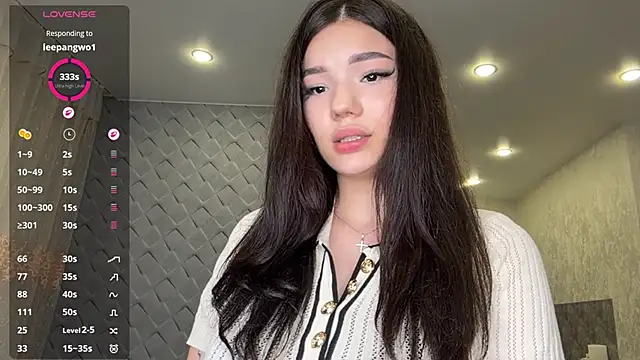 Snapshot of Barbie_Aria chatting on June 2026 04:33:01 PM Barbie Aria online show from June 2026 04:33:01 PM