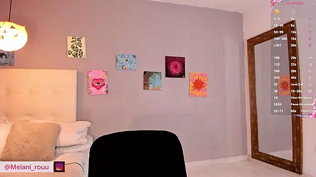 Snapshot of Melaniaa_Roussee chatting on June 2026 02:22:02 AM Melaniaa Roussee online show from June 2026 02:22:02 AM