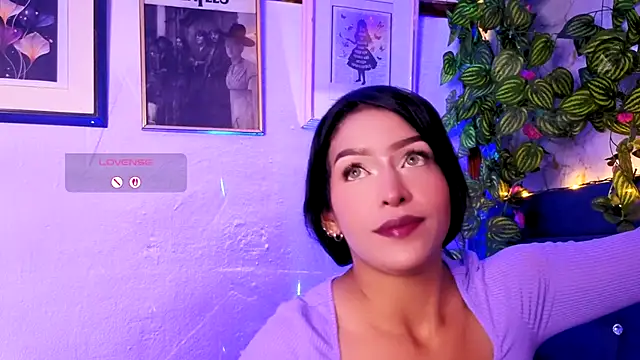 Alisse Storm online show from May 2026 03:45:01 AM