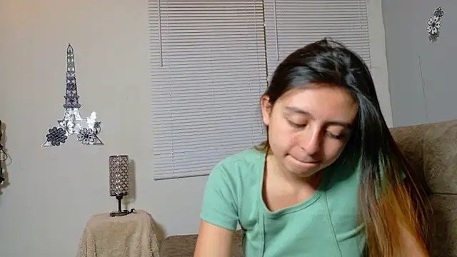 Snapshot of Lala_fluffy chatting on June 2026 08:32:02 PM Lala fluffy online show from June 2026 08:32:02 PM