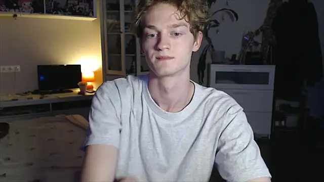 Snapshot of Daniel_Yumm chatting on April 2026 06:50:01 PM Daniel Yumm online show from April 2026 06:50:01 PM