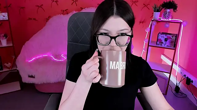 JennyGibson online show from May 2026 05:12:01 AM