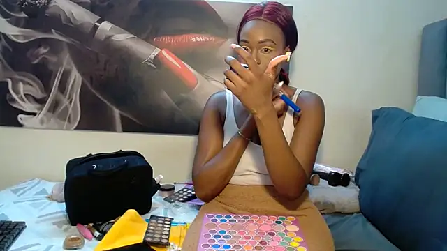 Snapshot of Lola-77 chatting on May 2026 06:41:02 AM Lola-77 online show from May 2026 06:41:02 AM