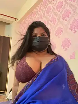 Snapshot of Shalu_naughty69 chatting on April 2026 06:05:02 AM Shalu naughty69 online show from April 2026 06:05:02 AM