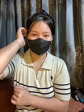 Snapshot of Mely2005 chatting on April 2026 01:06:02 AM Mely2005 online show from April 2026 01:06:02 AM