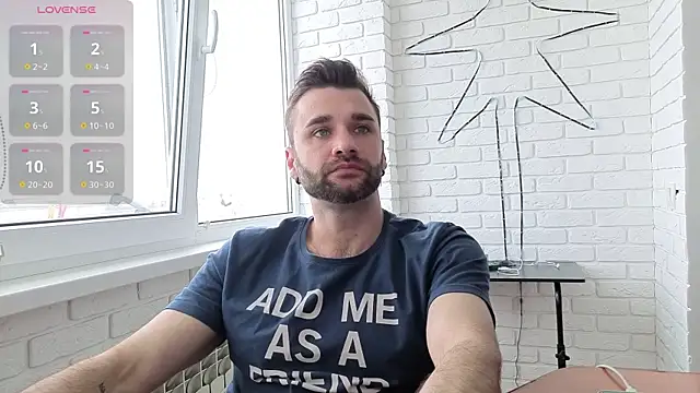 Snapshot of DaddySlava chatting on May 2026 09:18:02 AM DaddySlava online show from May 2026 09:18:02 AM