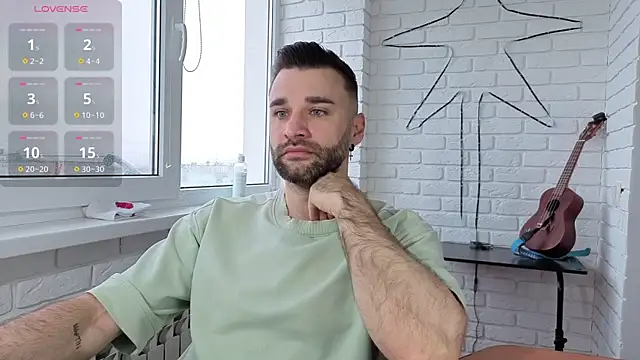 Snapshot of DaddySlava chatting on June 2026 05:10:01 AM DaddySlava online show from June 2026 05:10:01 AM