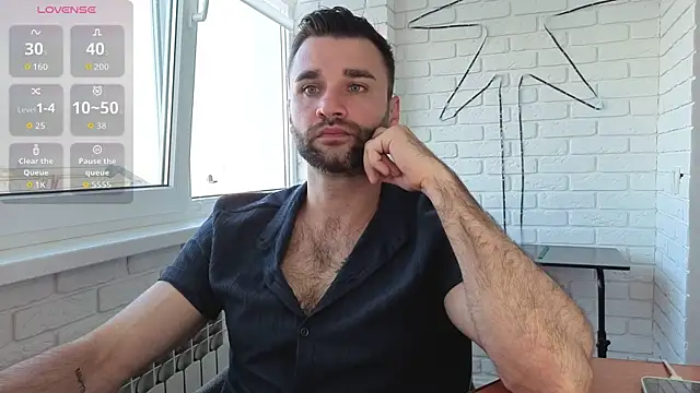 Snapshot of DaddySlava chatting on June 2026 05:17:02 PM DaddySlava online show from June 2026 05:17:02 PM
