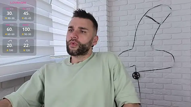 Snapshot of DaddySlava chatting on June 2026 05:22:01 PM DaddySlava online show from June 2026 05:22:01 PM