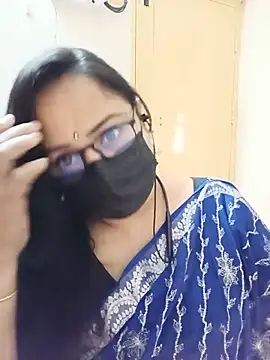Snapshot of monisha_cam chatting on June 2026 06:14:01 AM monisha cam online show from June 2026 06:14:01 AM