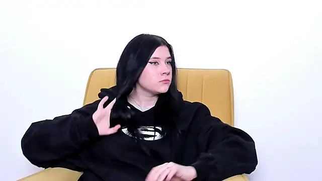 BarbarFinkley online show from April 2026 07:39:01 AM