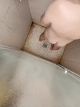 AlessandroXXL online show from April 2026 06:38:01 PM