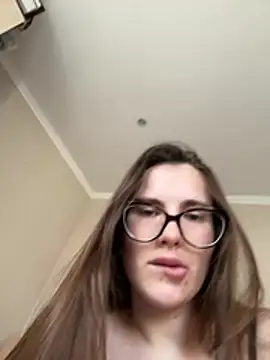 Lindasix online show from May 2026 09:36:01 AM