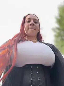 Samyra Biker12 online show from May 2026 12:33:02 PM