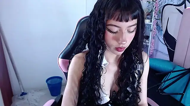 adulce pinkcm online show from May 2026 02:24:02 PM