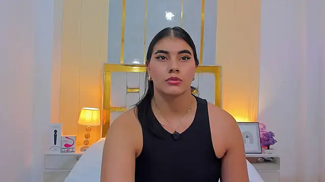 Snapshot of Alara_Keyy chatting on April 2026 04:20:01 PM Alara Keyy online show from April 2026 04:20:01 PM