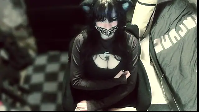 ErroneousMeow online show from April 2026 11:02:01 PM