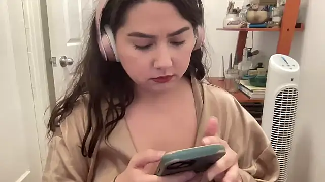 ariaxm00n online show from May 2026 07:41:01 PM