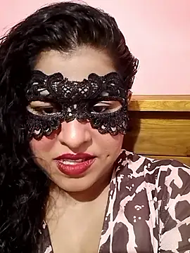 Maskedcurves online show from April 2026 06:00:02 AM