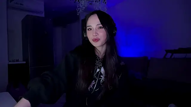 Snapshot of Elizabetswan chatting on April 2026 09:30:01 PM Elizabetswan online show from April 2026 09:30:01 PM