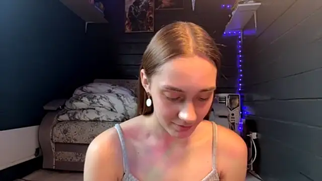 CoreenGau online show from April 2026 09:43:01 AM