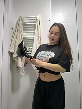 Snapshot of MonikaLoveXx chatting on April 2026 11:55:02 AM MonikaLoveXx online show from April 2026 11:55:02 AM