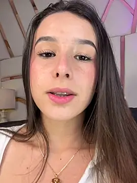 Snapshot of Elaarajim chatting on July 2026 06:58:01 PM Elaarajim online show from July 2026 06:58:01 PM