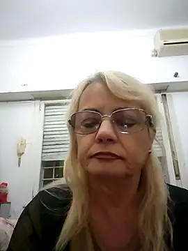 Snapshot of MatureElegantWidow chatting on May 2026 11:11:01 PM MatureElegantWidow online show from May 2026 11:11:01 PM