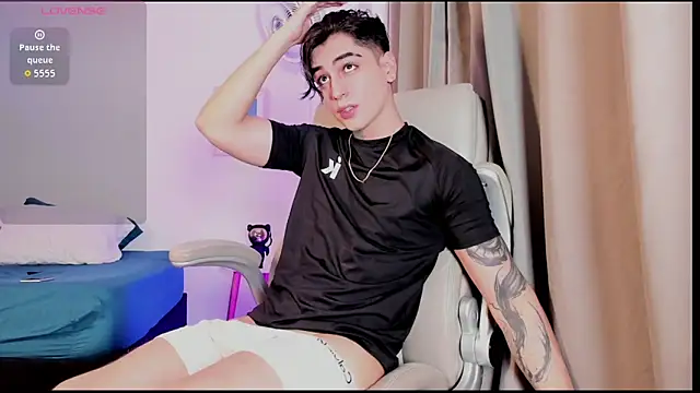 Snapshot of Thiago_angel chatting on April 2026 04:10:02 AM Thiago angel online show from April 2026 04:10:02 AM