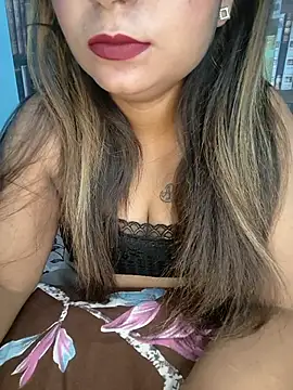 velvet-charmm online show from April 2026 05:52:01 AM