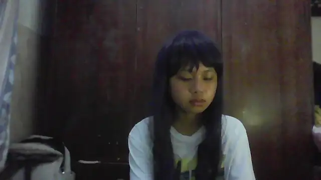 Snapshot of BethelScholnick chatting on April 2026 04:52:02 AM BethelScholnick online show from April 2026 04:52:02 AM