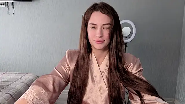 Snapshot of Kira__love1 chatting on May 2026 08:33:02 AM Kira love1 online show from May 2026 08:33:02 AM