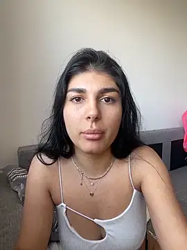 doubletrouble9 online show from April 2026 02:50:01 PM