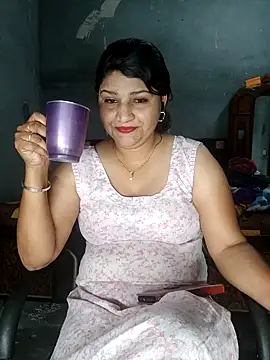 Riyashrma001 online show from April 2026 07:48:01 PM