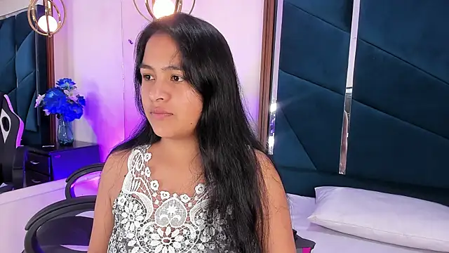 AprilMiiller online show from May 2026 12:22:02 PM