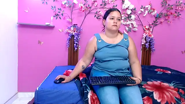 Snapshot of starfishanal21 chatting on June 2026 08:10:02 PM starfishanal21 online show from June 2026 08:10:02 PM